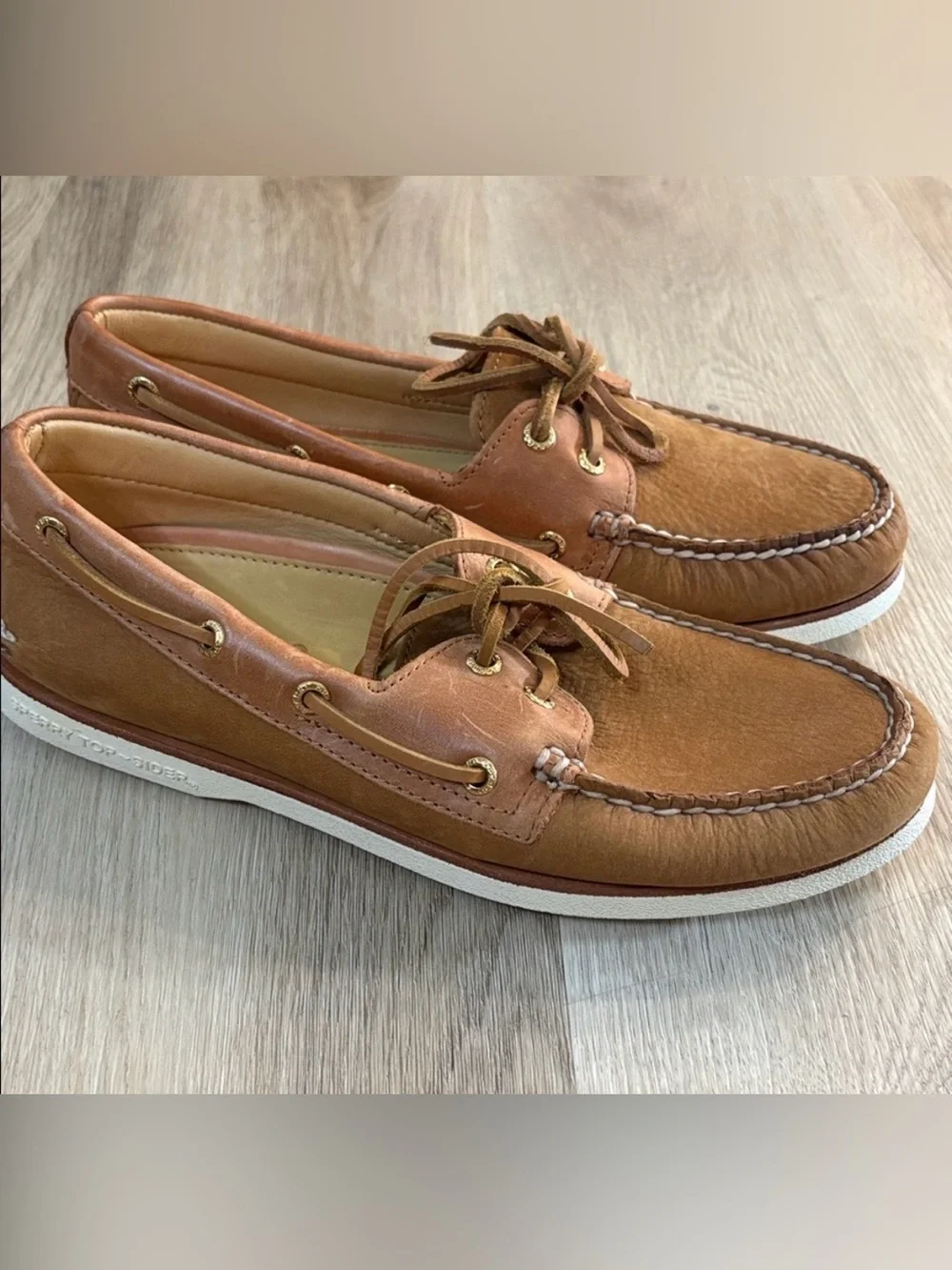 LIKE NEW SPERRY gold cup authentic original boat shoes size 9 men’s soft tan